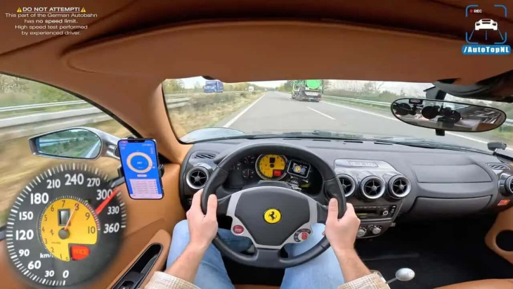 Écoutez cette Ferrari F430 atteindre les 310 km/h sur l'autoroute