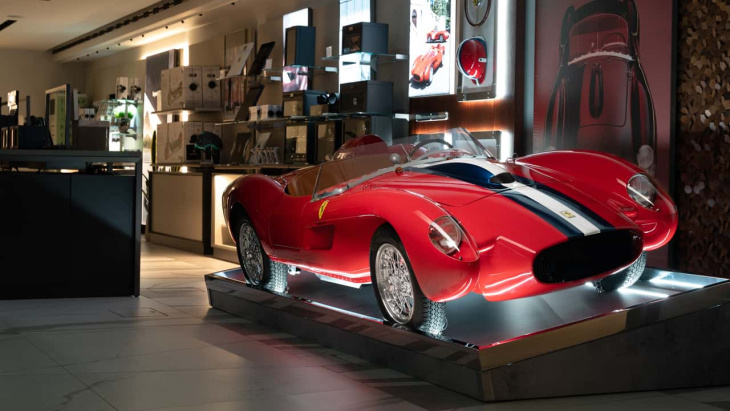 Pour Noël, offrez-vous cette Ferrari Testa Rossa !