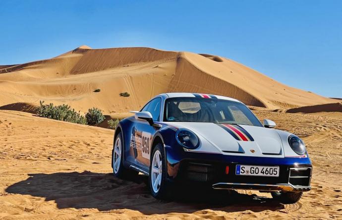 Calendrier de l’Avent - 911, Cayman, Taycan, Panamera… une année d’essais Porsche