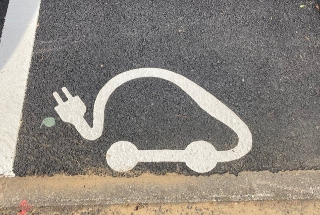 La recharge des voitures électriques devient gratuite à Montpellier