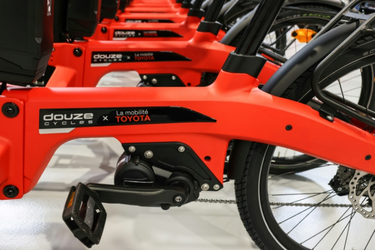 le vélo cargo accélère avec le soutien de l'industrie automobile