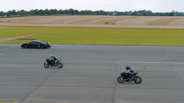 Vidéo – Une Bugatti Chiron Super Sport peut-elle battre deux des meilleures motos ?