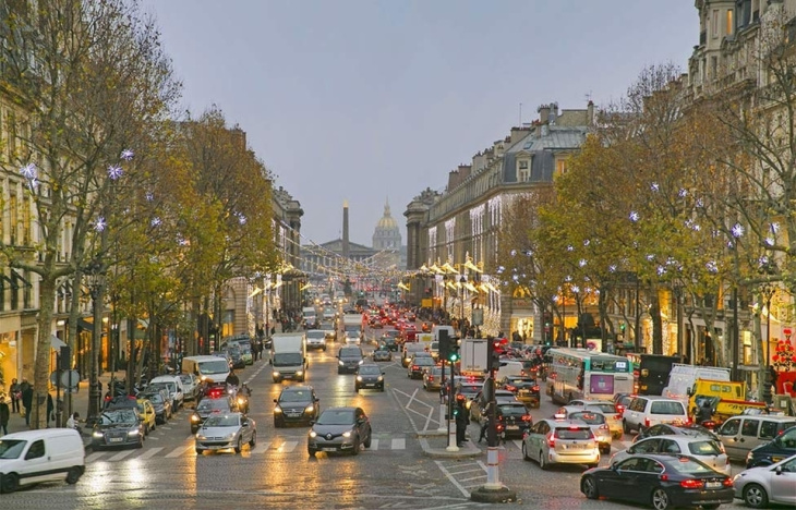 france, gps tomtom, lyon, marseille, paris, paris: les automobilistes passent 5 jours par an dans les embouteillages