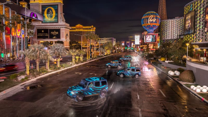 C'est quoi ces voitures Mercedes qui font la toupie à Las Vegas?