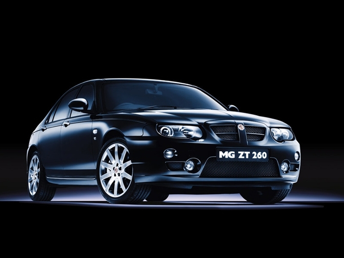 Juste après sa commercialisation, la MG ZT 260 bénéficie à son tour, en 2004, de l'avant restylé. Seule cette variante sera officiellement importée en France.