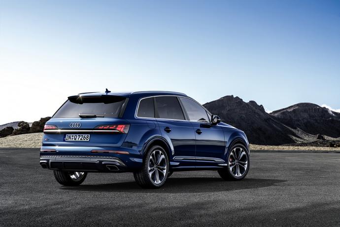 Audi Q7 (2024) : Devinez ce qui change vraiment (et c’est pas facile)