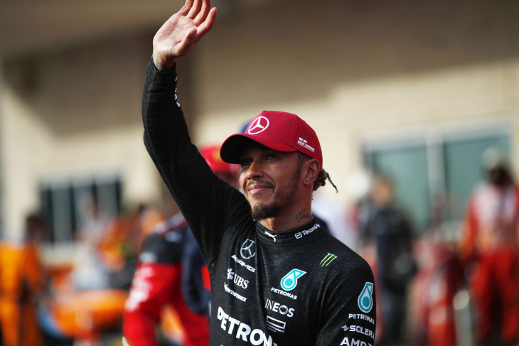 F1 : Coup de tonnerre ! Lewis Hamilton rejoindra la Scuderia Ferrari à partir de 2025