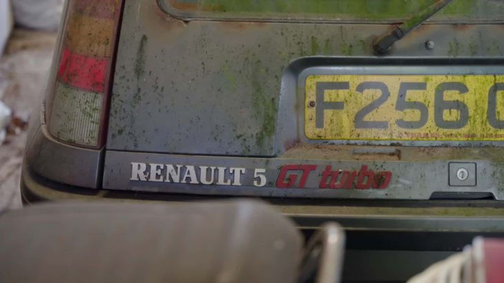 Une Renault Supercinq GT Turbo reprend vie après 21 ans passée à l’abandon
