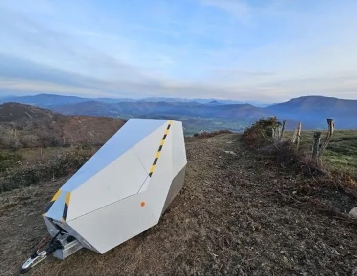 radar fixe, radar mobile, insolite : un radar chantier qui admire la nature