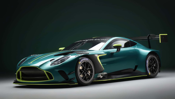 La nouvelle Vantage GT3 d'Aston Martin déploie ses ailes