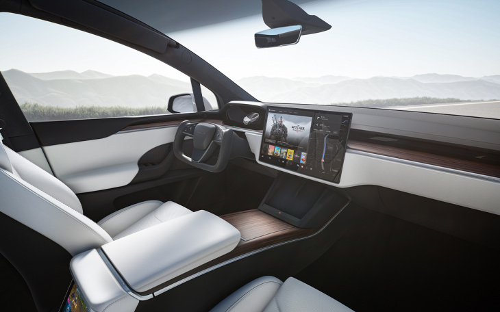 Tesla : plus besoin d’ouvrir l’application pour déverrouiller la voiture avec un iPhone