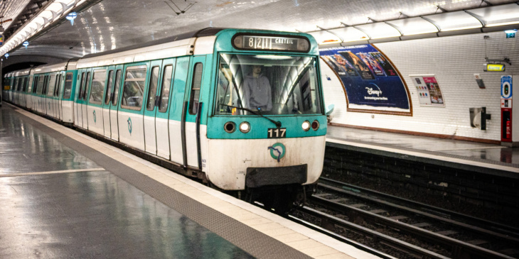 transport : île-de-france mobilités annonce la commande de 103 rames de métro à alstom