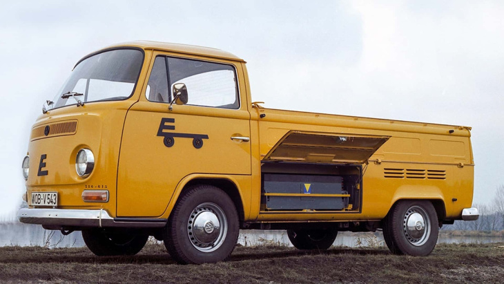 le premier véhicule électrique de volkswagen est arrivé 50 ans avant l'id. buzz