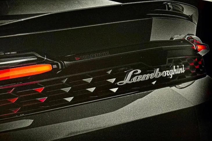 Hybrides rechargeables, Lamborghini, Urus