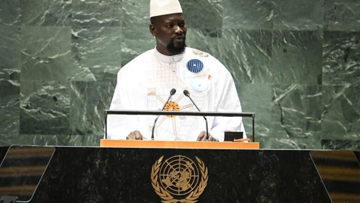 guinée: la junte lance des tractations pour prolonger la transition, selon africa intelligence