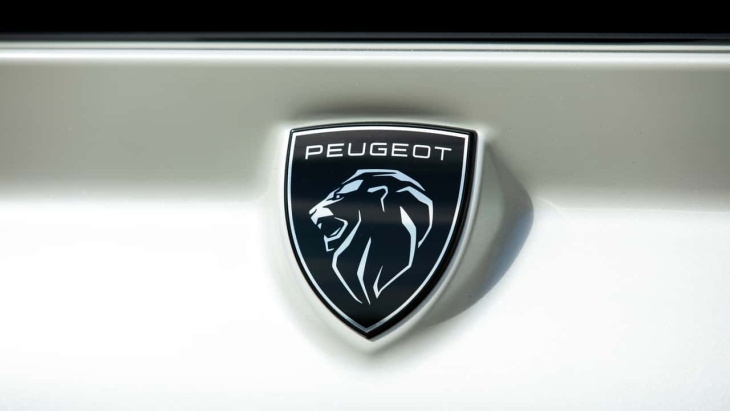 Découvrez le premier teaser du nouveau Peugeot 5008