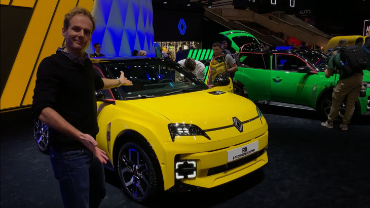 VIDEO - Salon de Genève 2024 : la nouvelle R5 E-Tech en direct du stand Renault