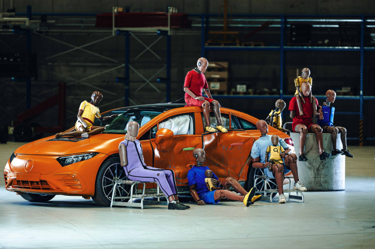 Voici comment Mercedes propose des voitures électriques sûres pour les hommes et les femmes