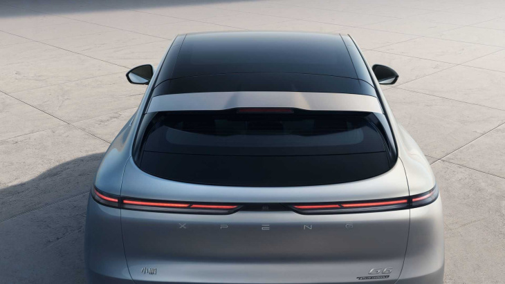 xpeng dévoile une nouvelle plateforme et prévoit 30 voitures électriques d'ici 2027