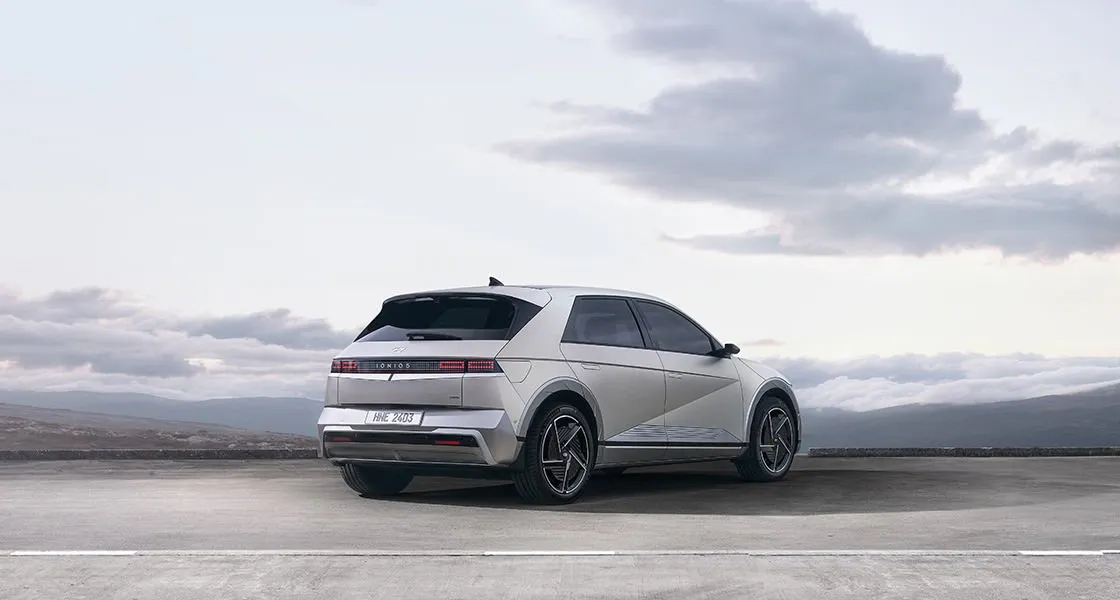 Hyundai Ioniq 5 2025 : plus d’autonomie et un essuie-glace arrière