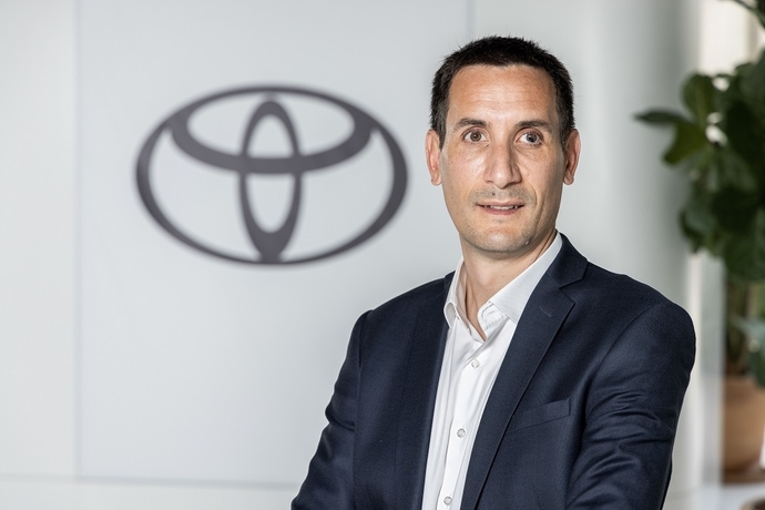 Thomas Gérard Directeur adjoint des ventes aux sociétés Toyota.