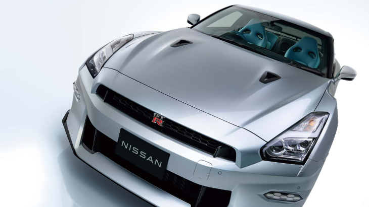 La Nissan GT-R 2025 obtient un intérieur bleu
