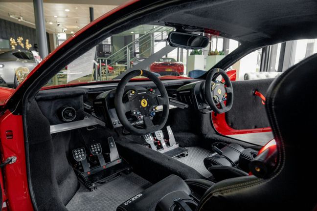 Cette Ferrari est en réalité un simulateur de course plus vrai que nature