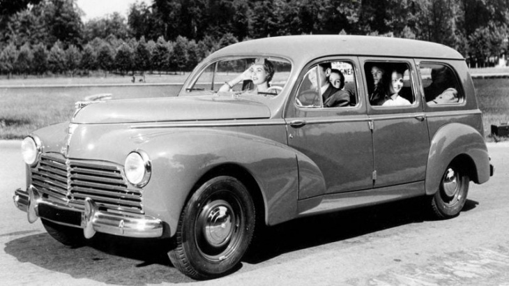 Nouveau Peugeot 5008 : l'héritier d'une lignée de familiales commencée en 1949