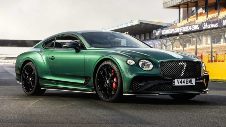 Bentley repousse la sortie de sa première électrique à 2026 et mise sur l’hybride