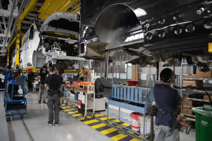 Renault s’allie à Volvo pour accélérer dans l’électrique « made in France »