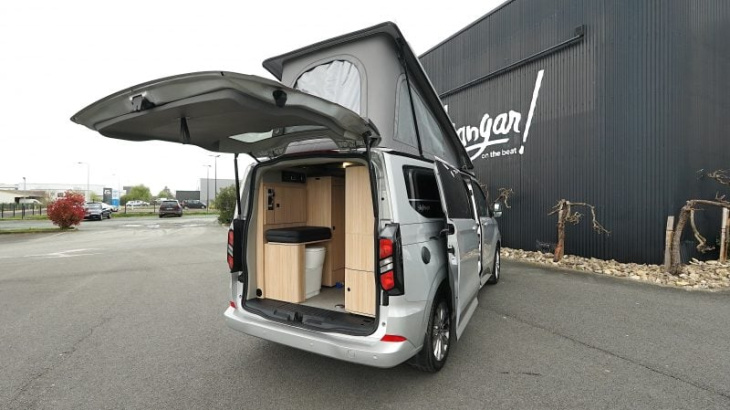 android, nouveau stylevan bélize sur ford custom : un van à toit levable chic et confort pour quatre personnes avec wc fixes