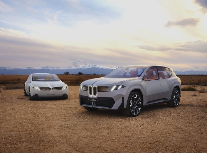On pourrait découvrir à Paris les modèles de série dérivés des concept-cars BMW Neue Klasse.