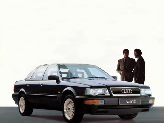 Audi V8 : Le nouveau challenger de luxe qui attaque Mercedes et BMW