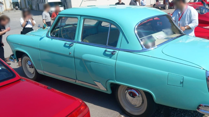 1959 gaz volga m21 : les photos d'une magnifique voiture