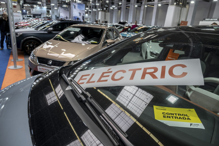 la ruée vers les voitures électriques est-elle une fausse bonne idée ?