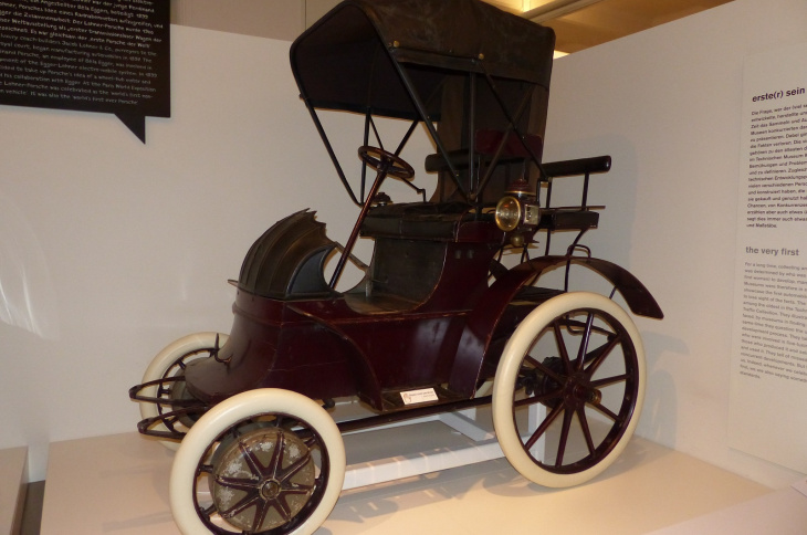 les premières voitures électriques au monde