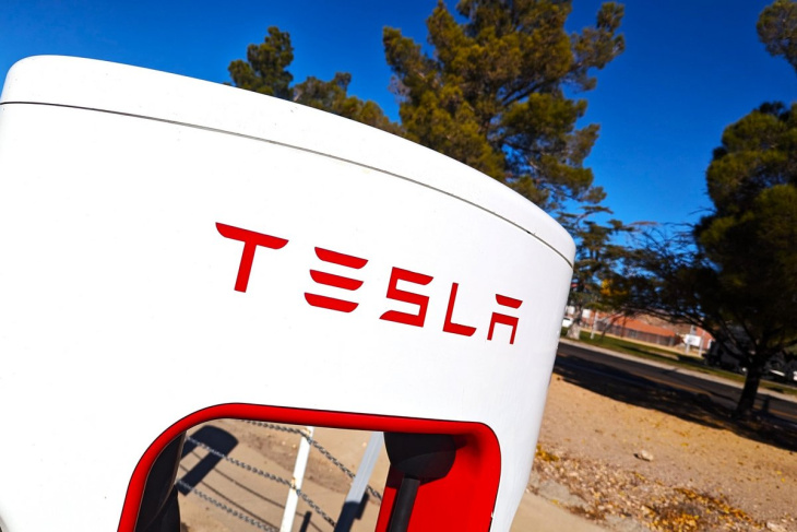 Tesla lance l'abonnement annuel et change ses formules d'adhésion pour les utilisateurs des Superchargeurs