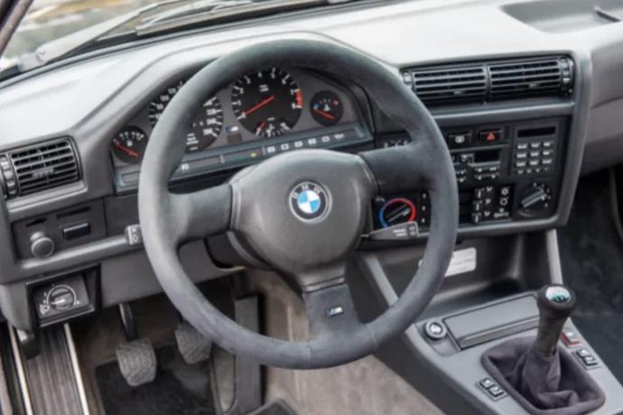L’ancienne BMW M3 de Chris Harris s’est vendue pour plus de 180.000 euros !
