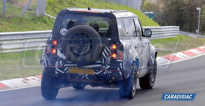 Scoop – Land Rover Defender Octa : en glisse dans l’Enfer vert !