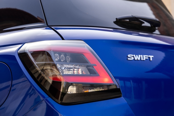 Nouvelle Suzuki Swift Allgrip (2024) - Que vaut la dernière citadine 4x4 du marché ? (Essai)