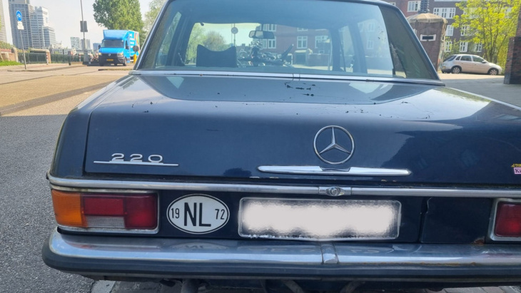 mercedes 220, austère et élégante, même à 50 ans : les photos