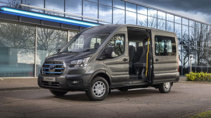 Ford E-Transit : autonomie accrue et recharge plus rapide pour l’un des leaders des fourgons électriques en Europe