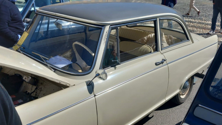 auto union dkw junior de luxe : les photos d'une voiture allemande de 63 ans