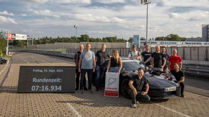 La Porsche 911 hybride est déjà très performante sur le Nürburgring