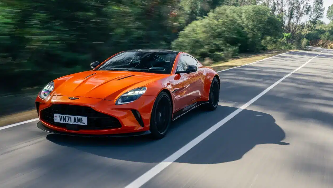 aston martin vantage (2024) : la meilleure depuis longtemps