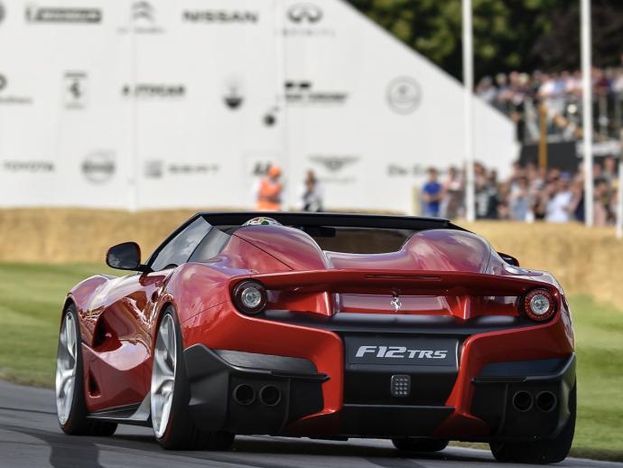 série spéciale, supercars, ferrari, f12 berlinetta, ferrari f12 trs : quand maranello pondait deux one-off pour le prix de deux !