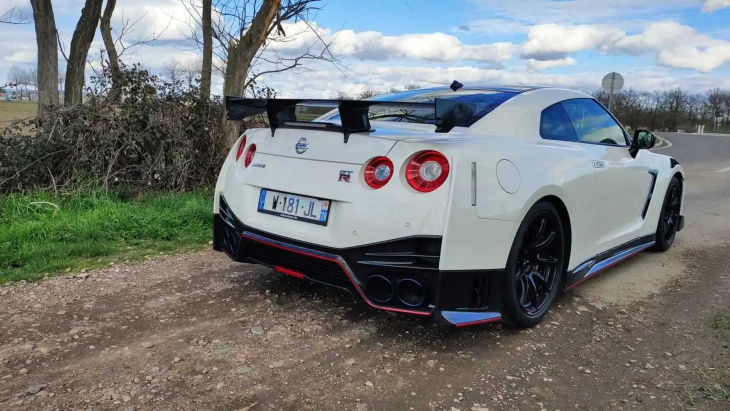 Cette Nissan GT-R fait passer la Corvette C8 pour une voiture de seconde zone