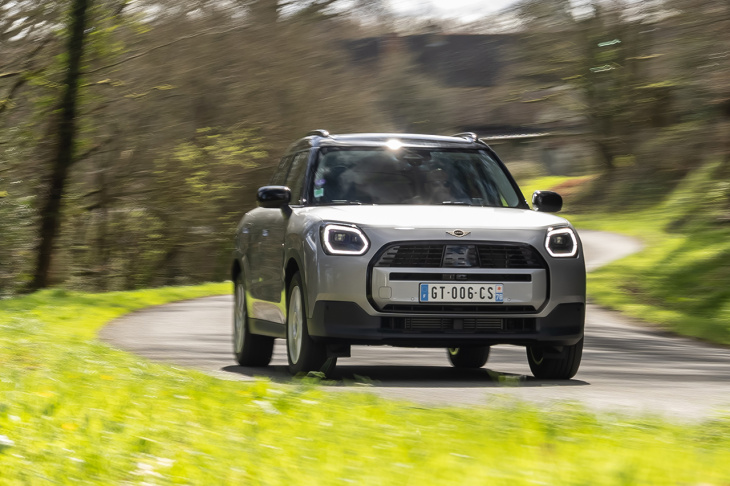 Fiche technique Mini Countryman C (Essential) : caractéristiques, motorisations, prix