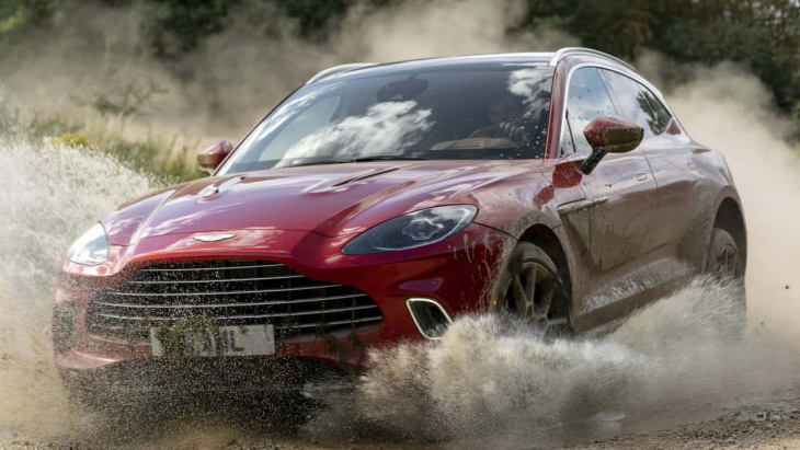 aston martin envisage de construire un tout-terrain plus sauvage que le bbx