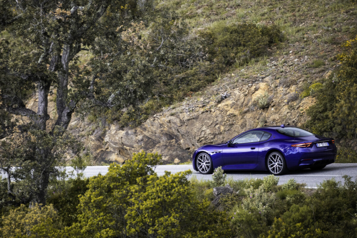 android, on a essayé la maserati granturismo folgore : sans doute l’une des voitures électriques les plus désirables du marché